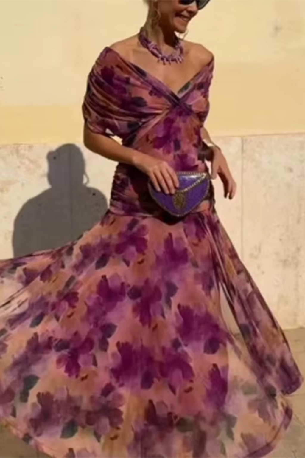 LOUISE | Elegancki sukienka maxi do festlige Okazjaer z Dekolt w serek