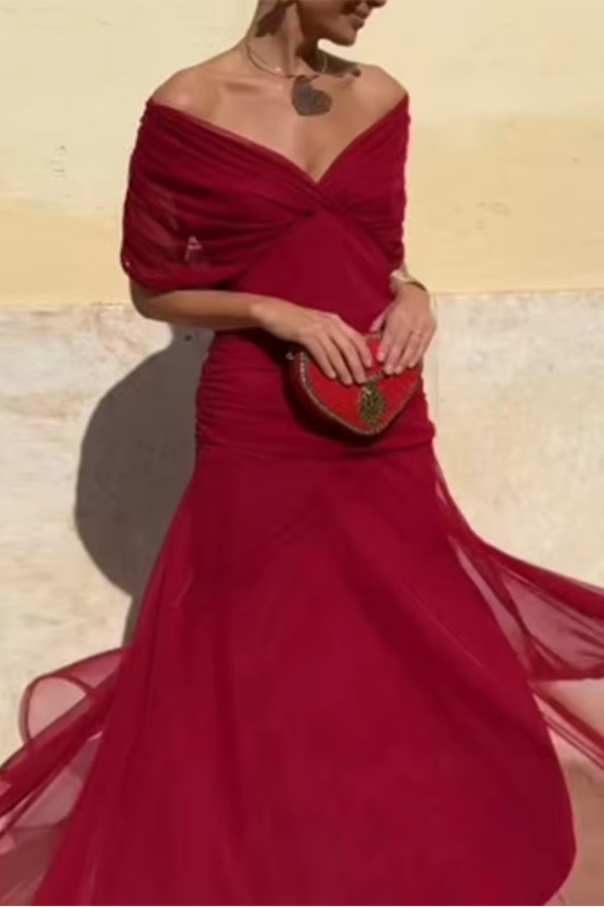 LOUISE | Elegancki sukienka maxi do festlige Okazjaer z Dekolt w serek
