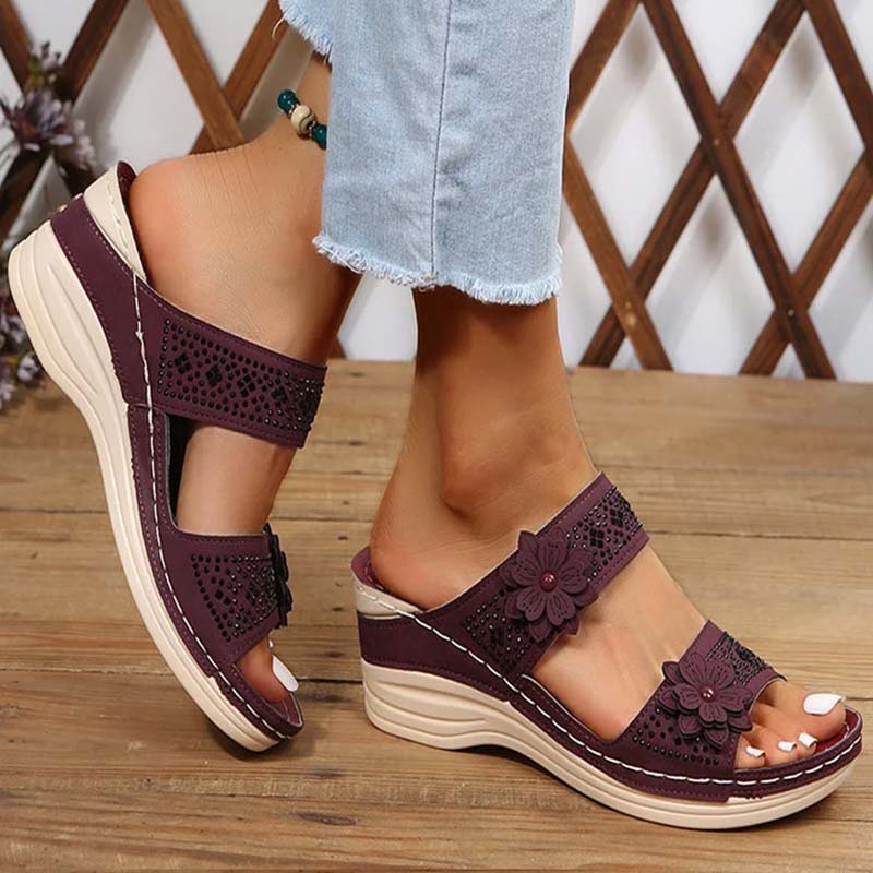 Vintage Wedge Kapcie