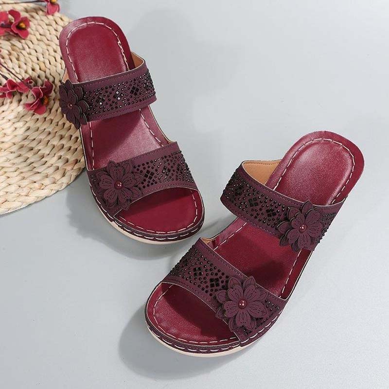 Vintage Wedge Kapcie