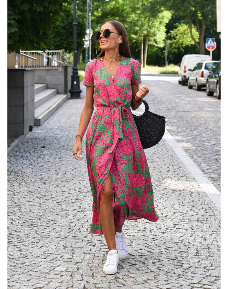 Julia – Elegancka sukienka z Dekolt w serek w flatterende Krój