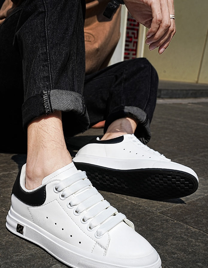 Herresneakersyy z Skjult 6 cm Løft – Ponadczasowy Styl w Biały eller Czarny (Str. 37–46)