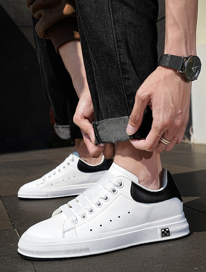 Herresneakersyy z Skjult 6 cm Løft – Ponadczasowy Styl w Biały eller Czarny (Str. 37–46)