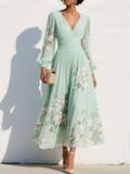 Jasnozielony sukienka midi w chiffon z blomsterprint w Dekolt w serek