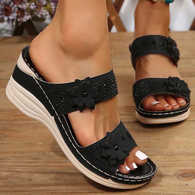 Vintage Wedge Kapcie