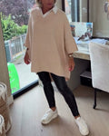 Sweter z Dekolt w serek, knappet w asymmetriske egenskaper