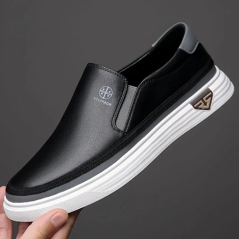 The Whitman Slip-On Buty